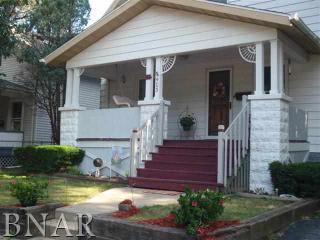 403 Bissell St, Bloomington, IL 61701-6605