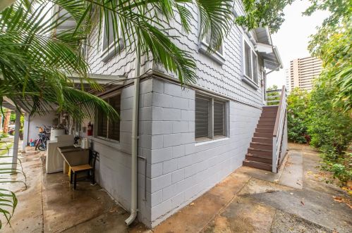 808 Makaleka Ave, Honolulu HI  96816-6033 exterior