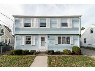 26 Kelton St, Pawtucket, RI 02861-1519