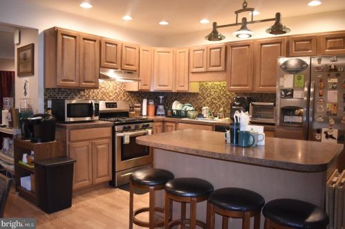 6024 10th St, Philadelphia PA 19147-1917 exterior