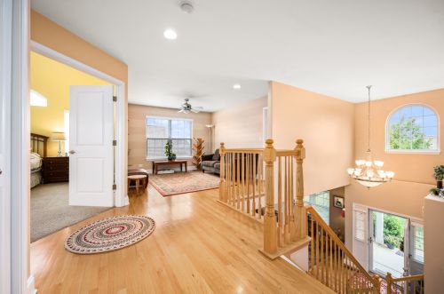 1826 Luther Lowell Ln, Sycamore IL  60178-8751 exterior