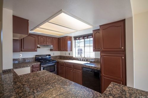 19909 Luana Dr, Tehachapi, CA 93561-9449