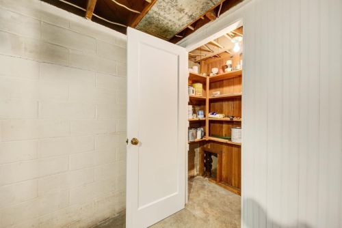 1604 Hollywood Ct, Saint Paul MN  55108-2130 exterior