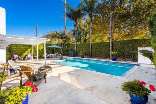 7820 Woodsboro Ave, Anaheim CA  92807-2434 exterior