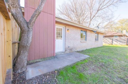 4612 Fallenash Dr, Austin TX  78725-1722 exterior