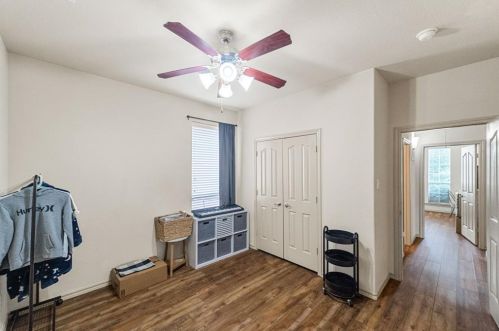 6108 Kristen Dr, Fort Worth TX  76131-1281 exterior