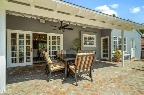 1428 Andenes Dr, Glendale CA  91208-1911 exterior