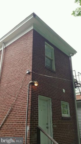 1432 State St, Trenton NJ 08609-2008 exterior