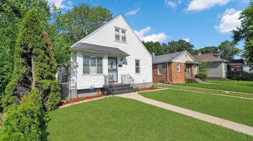 14528 Kentucky Ave, Dixmoor, IL 60426-1227