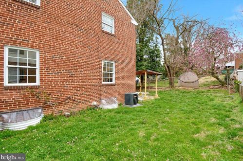 11929 Centerhill St, Silver Spring MD 20902-1155 exterior