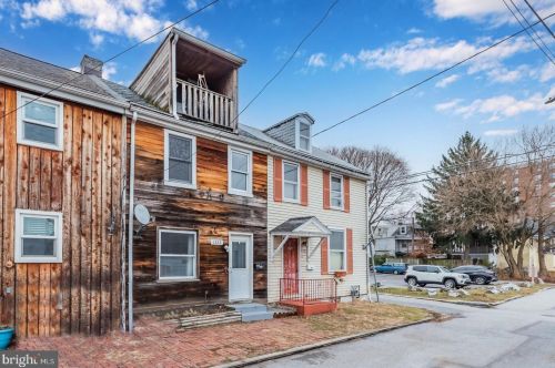 1323 Bartine St, Harrisburg, PA 17102-2617