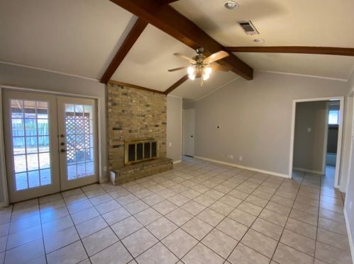 8709 Donna Gail Dr, Austin TX  78757-6955 exterior