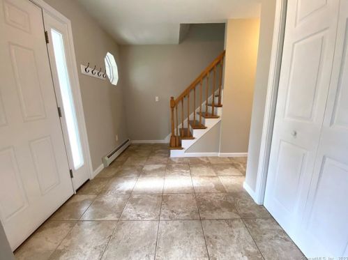 560 Wood Duck Dr, Torrington CT  06790-2587 exterior