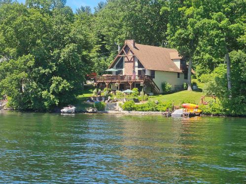 16 Horne Rd, Windham, NH 03087-1919