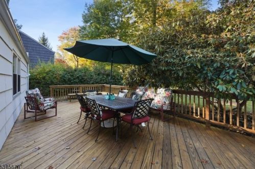 26 Misty Mountain Rd, Dover NJ  07869-4729 exterior