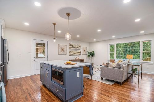 2130 Bolling Brook Dr, Atlanta GA  30311-2516 exterior