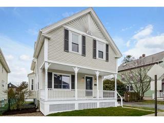 19 County St, Middletown RI  02840-1801 exterior