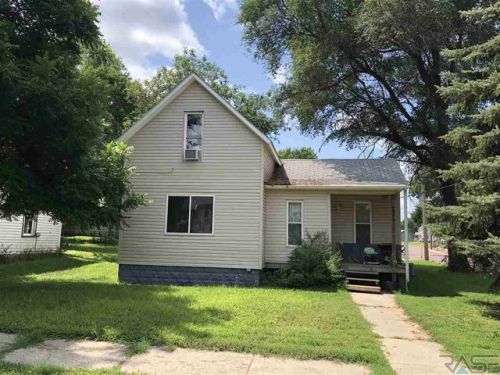 221 Johnson St, Canton, SD 57013-1645