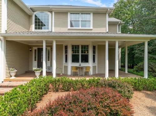 7 Foster Way, Warwick, RI 02818-1079