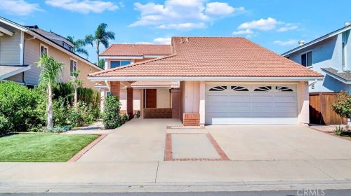 9 Blue Rdg, Irvine, CA 92620-2608