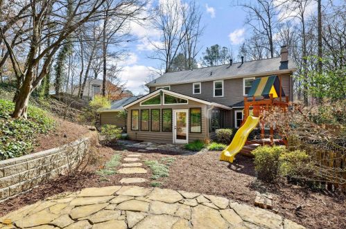 390 Forest Valley Ct, Atlanta GA  30342-2353 exterior