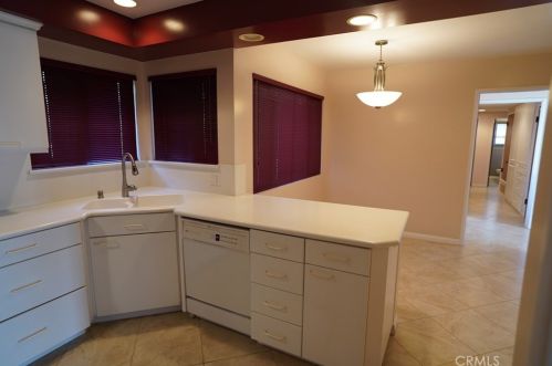 2766 Lizbeth Ave, Anaheim CA  92806-4831 exterior