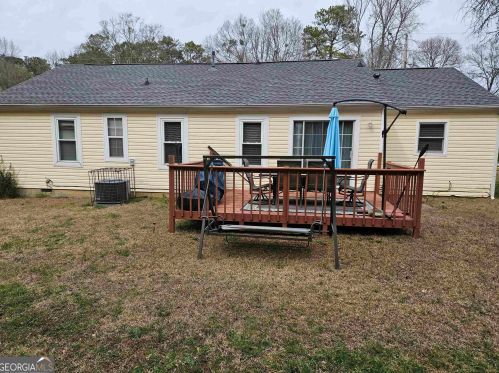 3237 Pawnee Dr, Rex GA 30273-1072 exterior