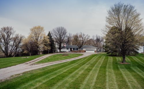 18720 Csah 15, Dassel, MN 55325-7622