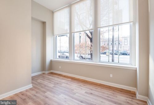 2121 Market St, Philadelphia, PA 19103-1313