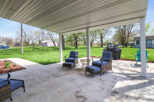 4901 73rd Ave, Gary IN  46410-4042 exterior