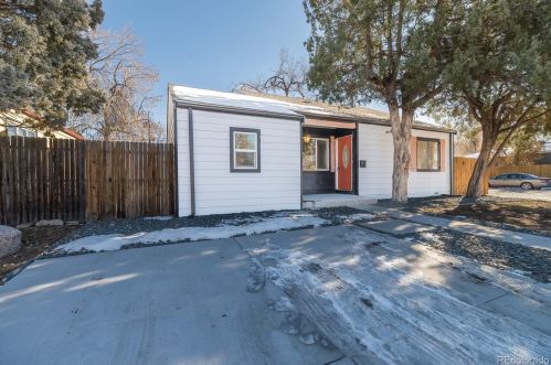 1100 Emporia St, Denver CO  80010-3219 exterior