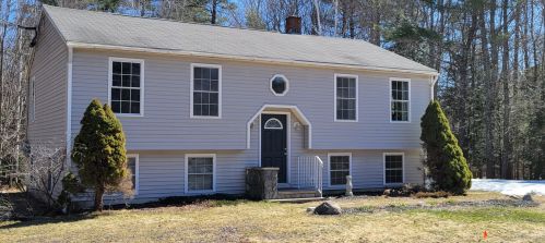 101 Kansas Rd, Naples, ME 04055-3002
