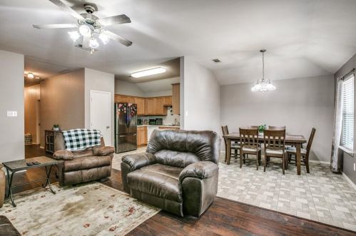 9945 Crystal Vly Way, Dallas TX  75227-5235 exterior