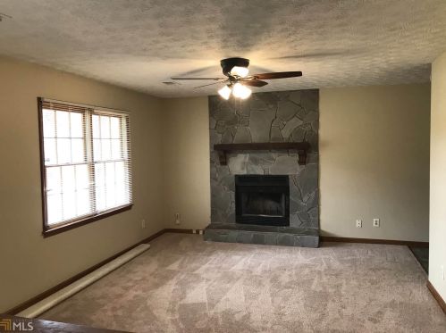 807 Navajo Ct, Conyers, GA 30094-4515