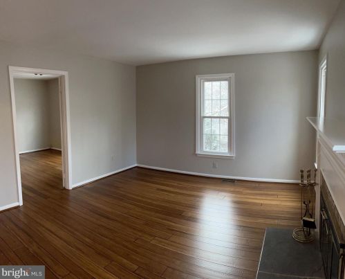 9635 Hillock Ct, Springfield VA  22015-3116 exterior