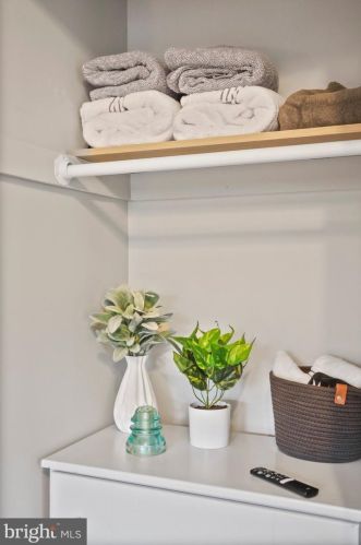 4 Pileated Woodpecker Ln, Hedgesville WV  25427-6232 exterior