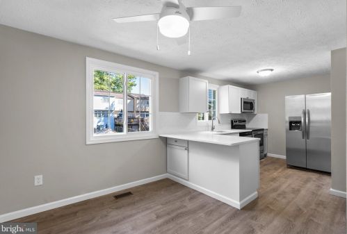 1365 Elm Grv Cir, Silver Spring MD 20905-6060 exterior