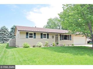1017 Miller St, Prior Lake, MN 55379-2927
