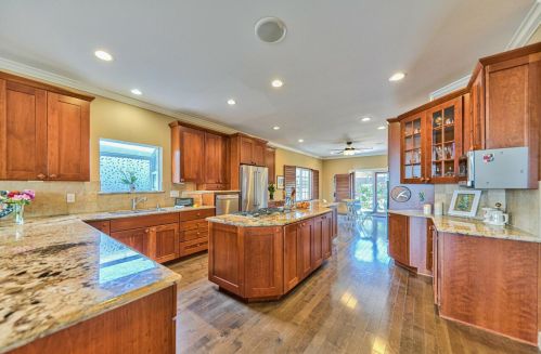 1312 Flores St, Seaside CA exterior