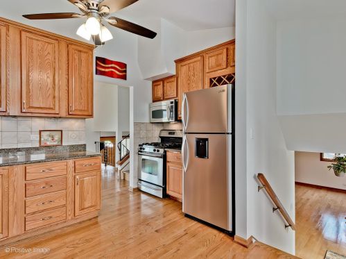 9856 Huber Ln, Niles IL  60714-1015 exterior