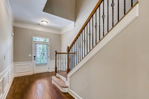 5569 High Point Rd, Atlanta GA  30342-5038 exterior