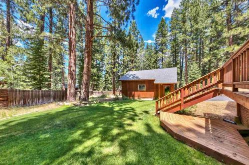 14575 Donnington Ln, Truckee CA  96161-2200 exterior