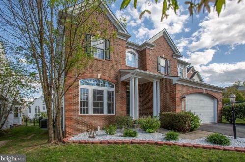 1007 Raymond Ct, Fredericksburg, VA 22401-8419