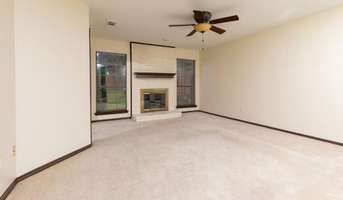 7303 Durado Dr, Fort Worth TX  76179-3120 exterior