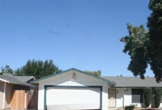 4832 Delbert Ave, Fresno, CA 93722-5327