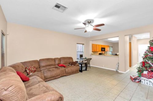 843 Honeysuckle Vine Dr, Richmond TX 77469-4800 exterior