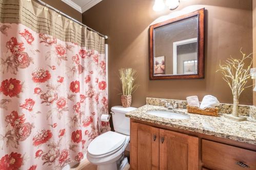 369 Hawkins Rdg, Big Canoe GA 30143-4748 exterior