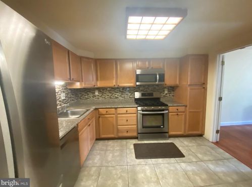 23 Sayre Dr, Princeton NJ  08540-5805 exterior