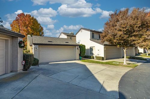 1126 Cedar Creek Dr, Modesto, CA 95355-5204