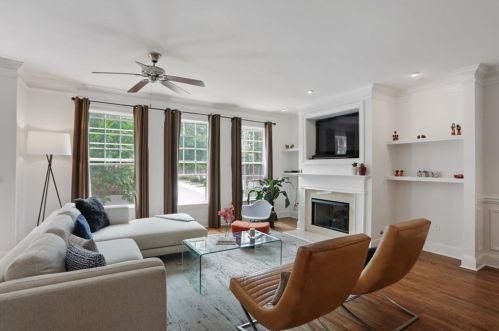 3644 Ashford Creek Pl, Atlanta, GA 30319-5054